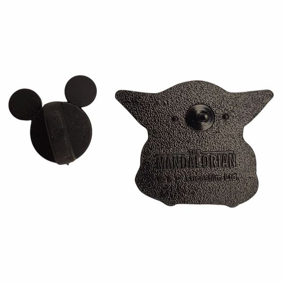 Baby Yoda The Child Heart Mandalorian Disney Pin - Picture 2 of 4